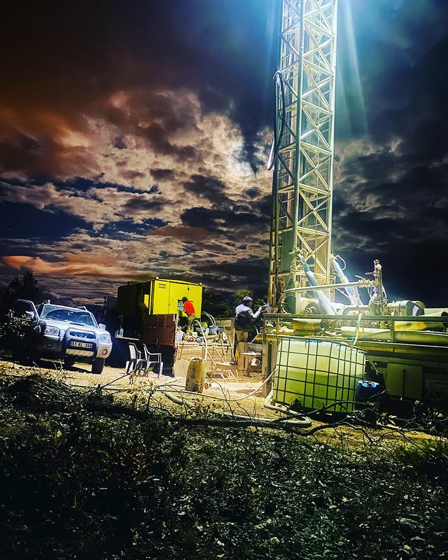 Mersin’de tarlada ERT cihazıyla yapılan yeraltı su arama uygulaması
